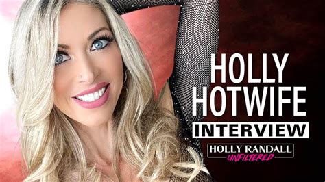 HOLLYHOTWIFE – Squirting for the guys on the patio